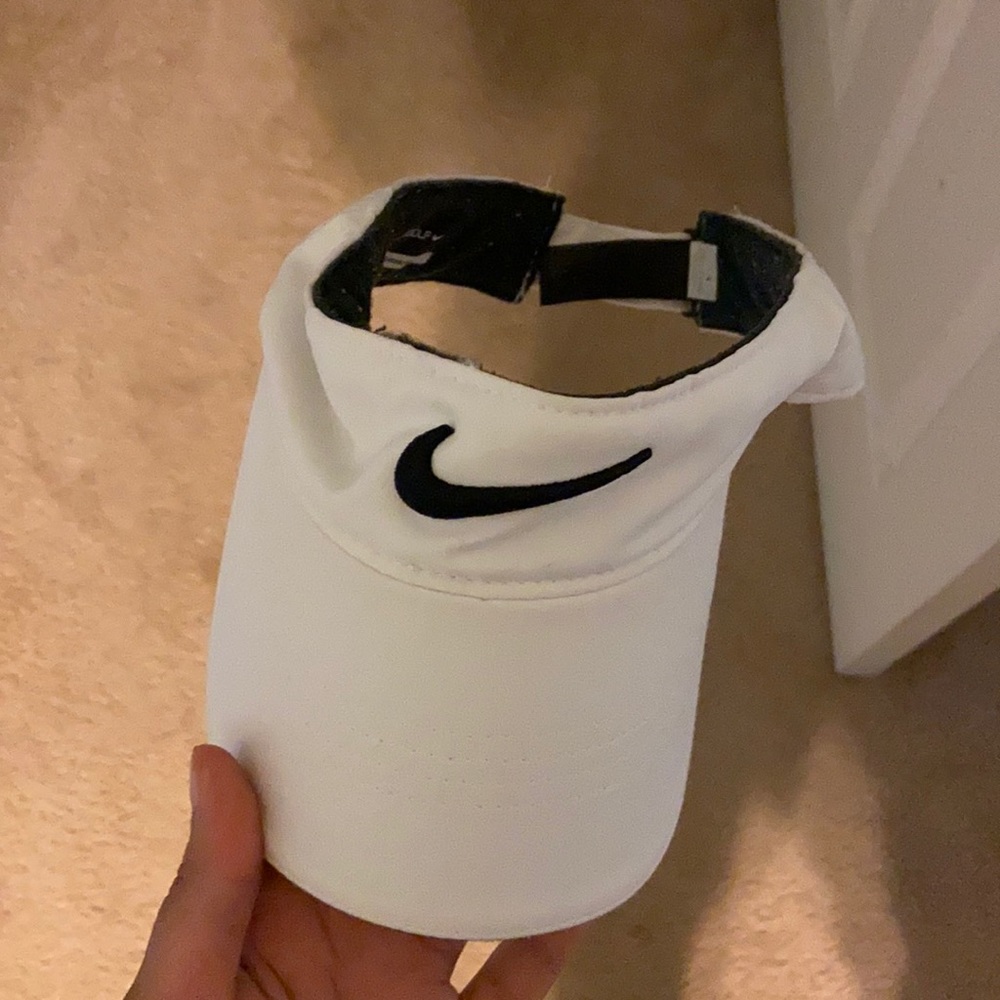 Nike visor